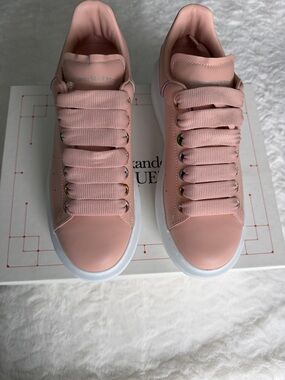 Authentic Brand New Alexander McQueen Leather Sneakers 38D Blush Pink
